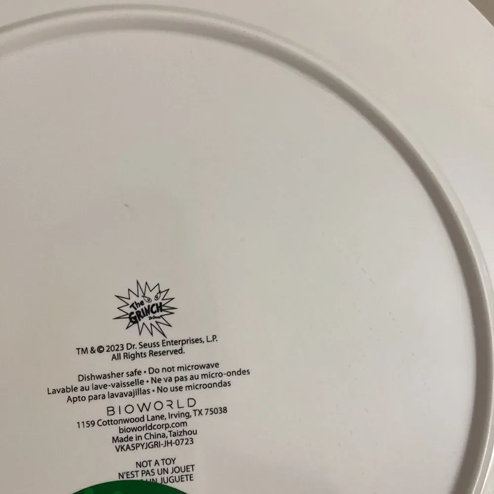 🎄🎁 set of 4 Grinch, Max & Cindy Lou Who Plate